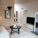 Laidike With Sauna/fireplace, 80 Km Helsinki Prázdninový dům