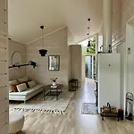 Laidike With Sauna/fireplace, 80 Km Helsinki *