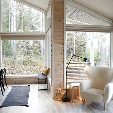 Laidike With Sauna/fireplace, 80 Km Helsinki