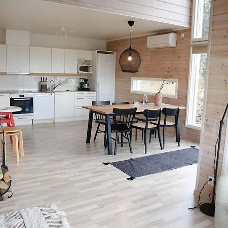 Laidike With Sauna/fireplace, 80 Km Helsinki Ferienhaus Suomusjarvi