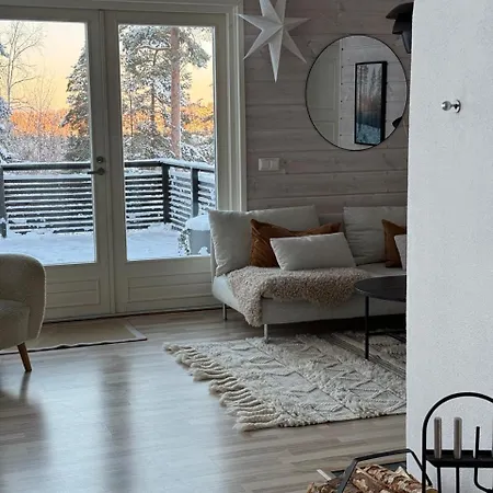 Laidike With Sauna/fireplace, 80 Km Helsinki Suomusjarvi