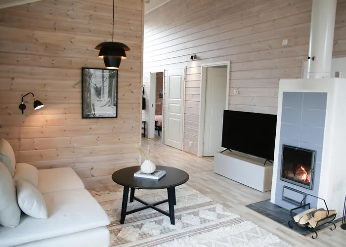 Laidike With Sauna/fireplace, 80 Km Helsinki Ferienhaus