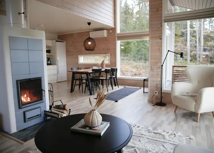 Laidike With Sauna/fireplace, 80 Km Helsinki Ferienhaus