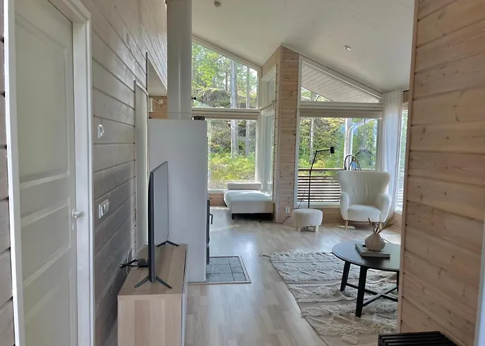 Semesterbostad Laidike With Sauna/fireplace, 80 Km Helsinki Suomusjarvi