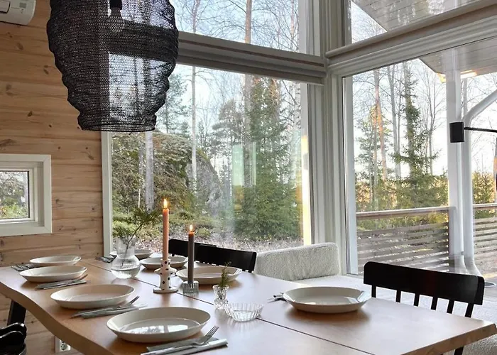 Laidike With Sauna/fireplace, 80 Km Helsinki Ferienhaus